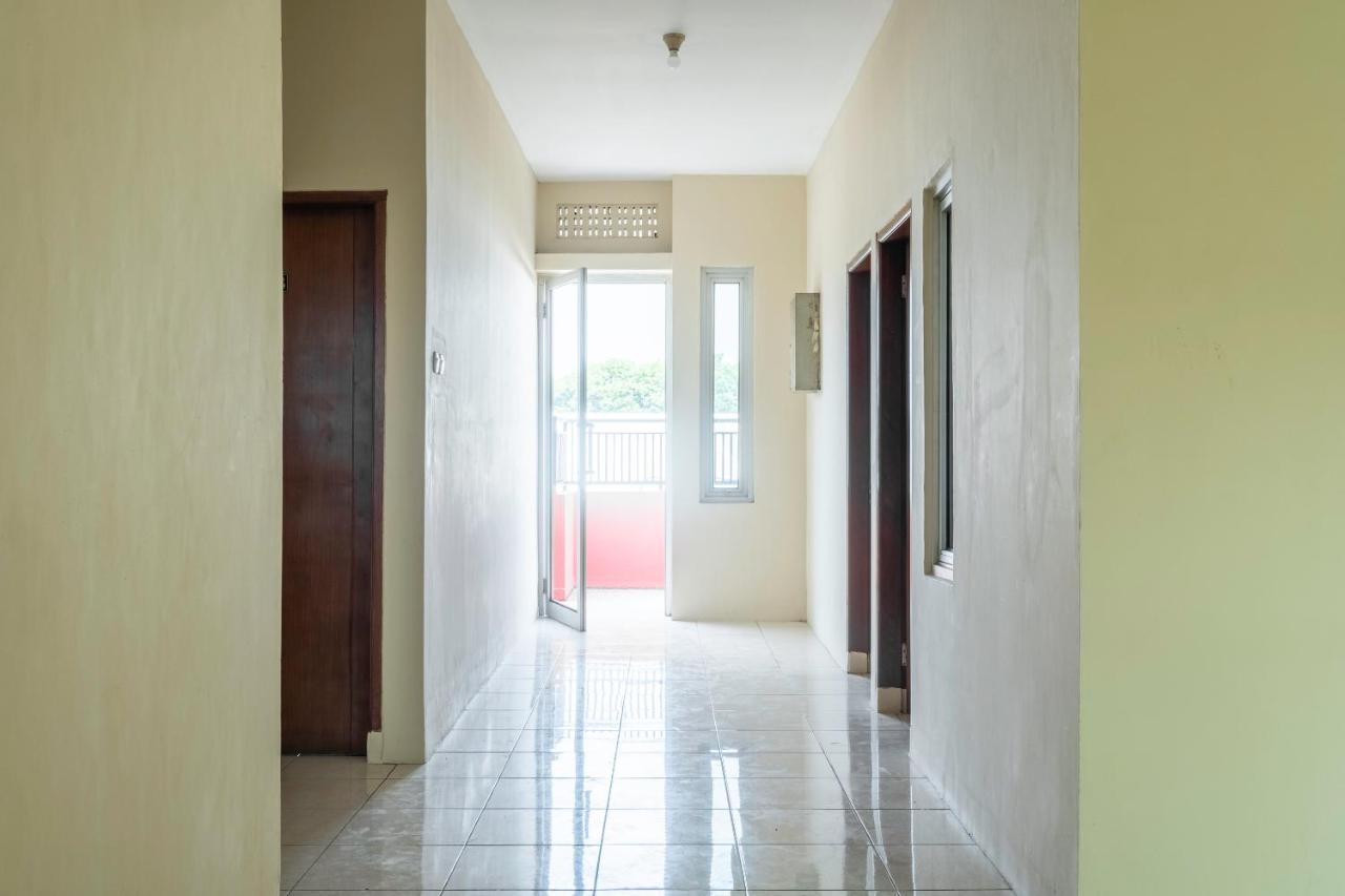 Oyo 2132 Pondok Avicenna Cirebon Exteriör bild