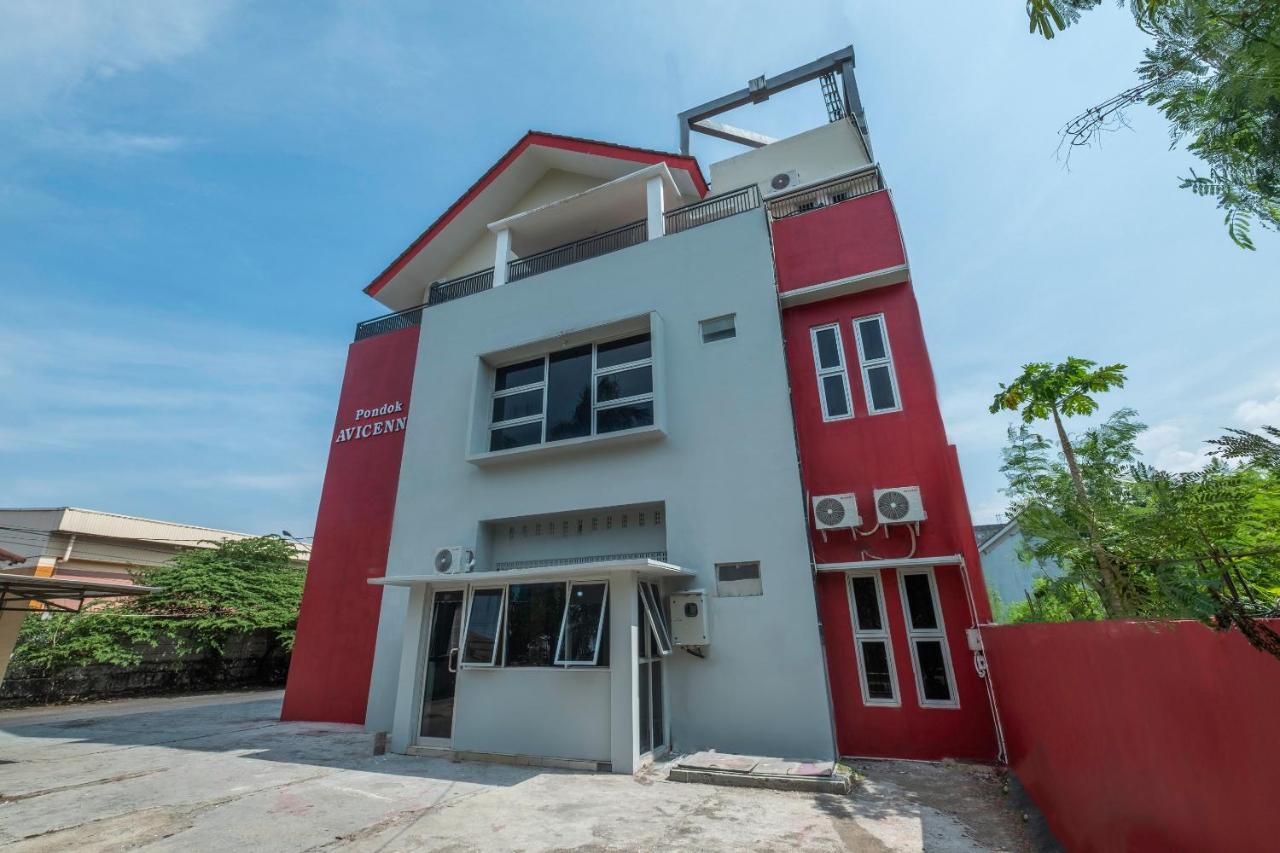 Oyo 2132 Pondok Avicenna Cirebon Exteriör bild