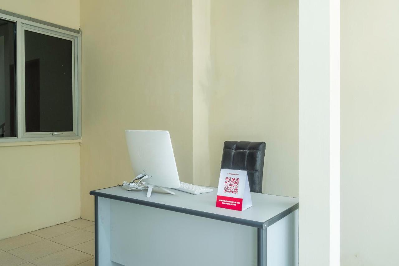 Oyo 2132 Pondok Avicenna Cirebon Exteriör bild